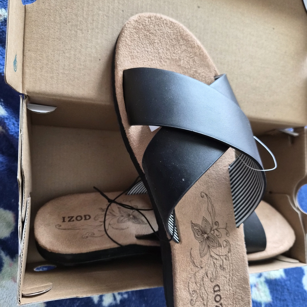 Izod Women's Black and Tan Sandals